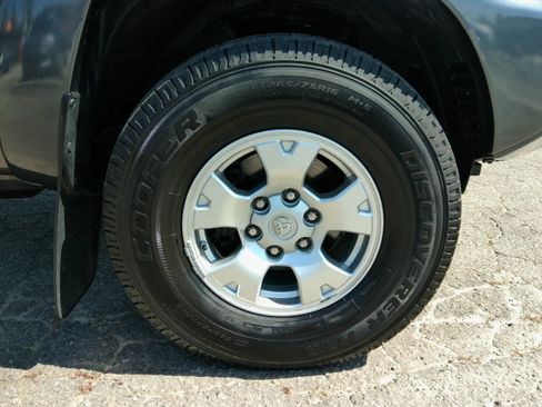 Used 2014 Toyota Tacoma SR5 image 21