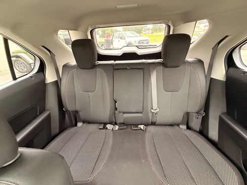 Used 2016 Chevrolet Equinox LT image 18