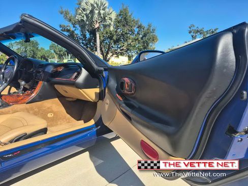 Used 2002 Chevrolet Corvette image 14
