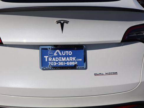 Used 2025 Tesla Model Y Performance image 15