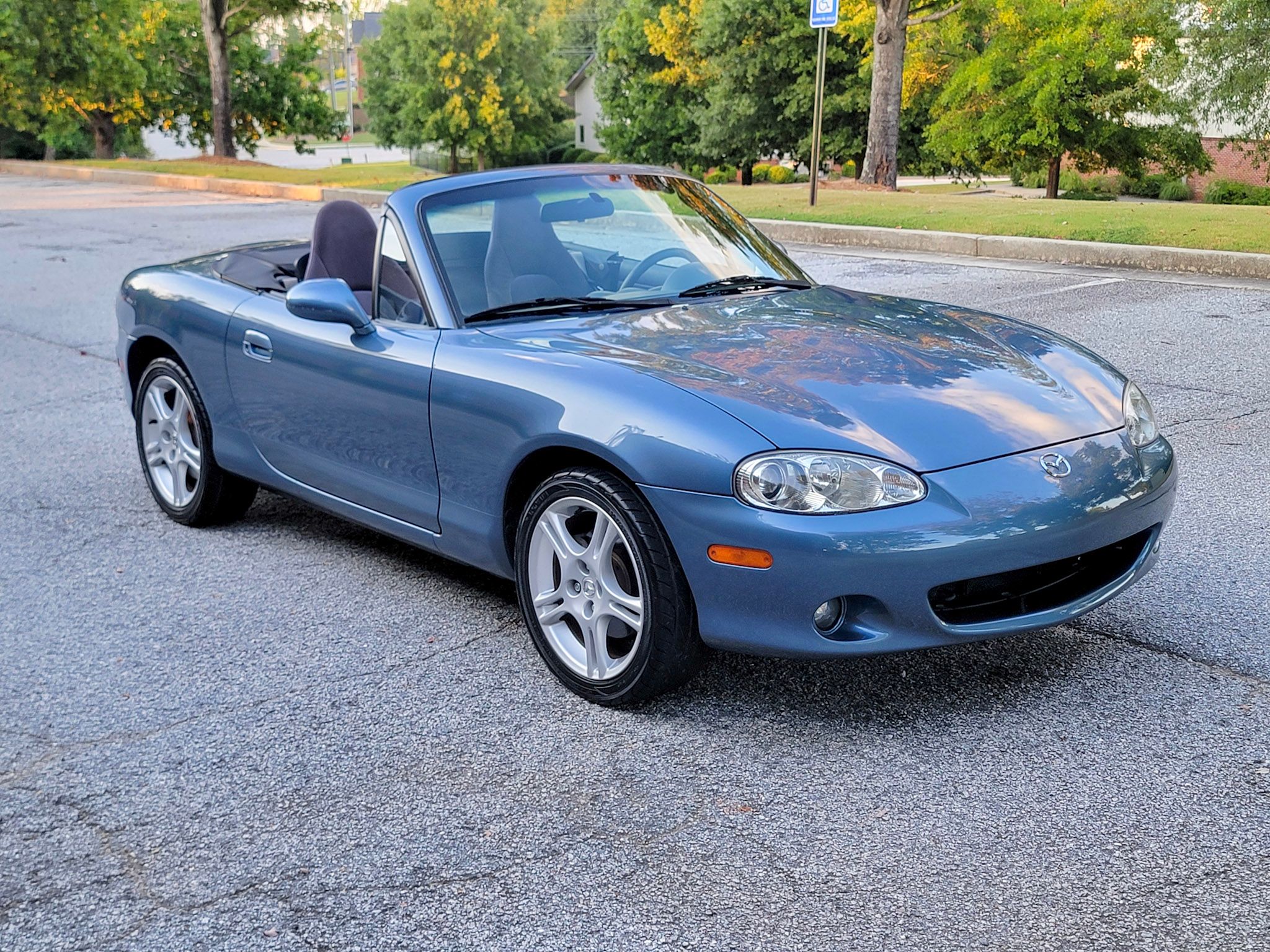 Used 2005 MAZDA MX-5 Miata UNAVAIL RWD image 5