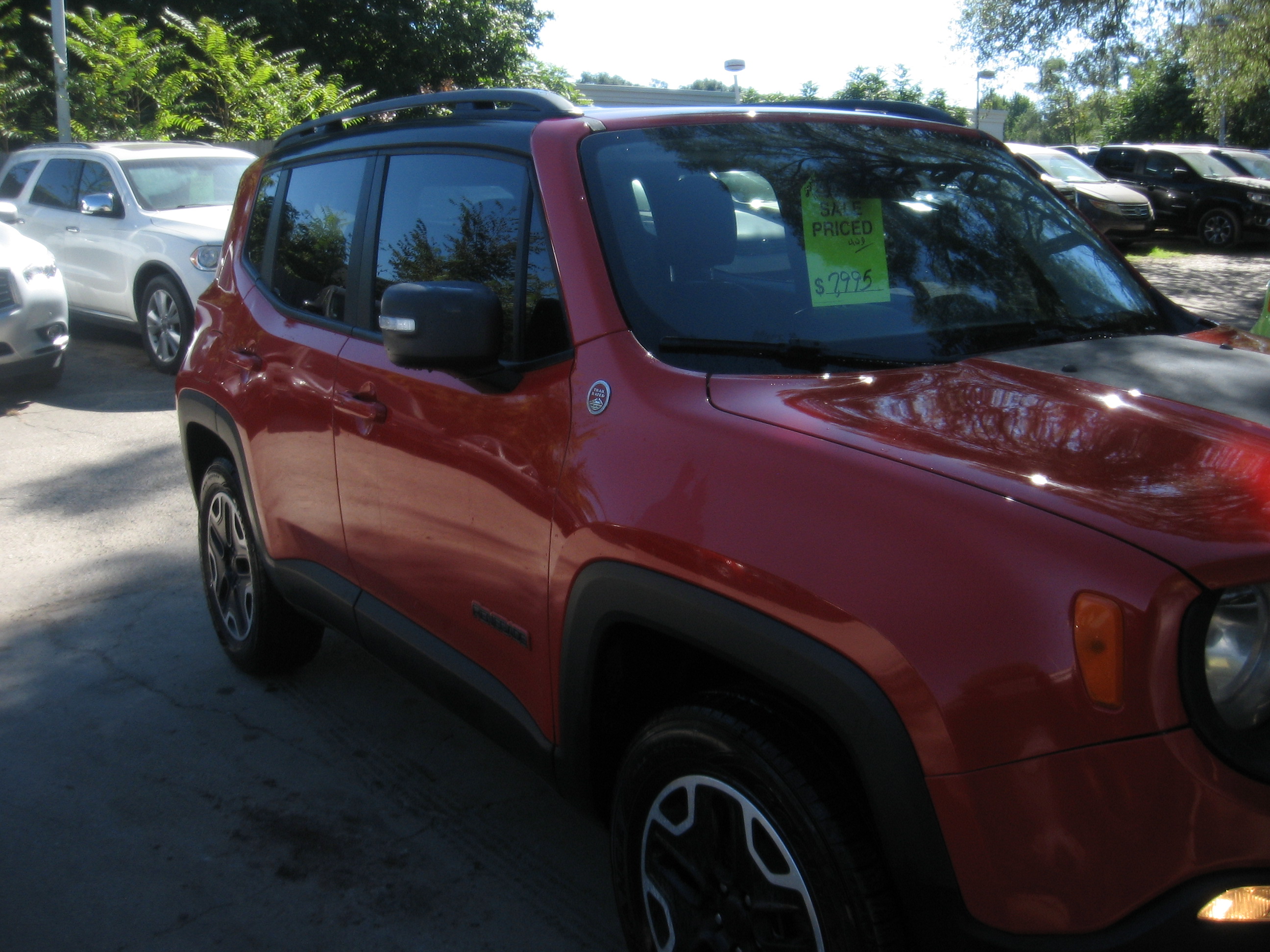 Used 2015 Jeep Renegade 4WD Trailhawk image 3