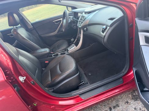 Used 2013 Hyundai Elantra Limited image 30