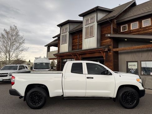 Used 2016 Toyota Tundra SR image 7