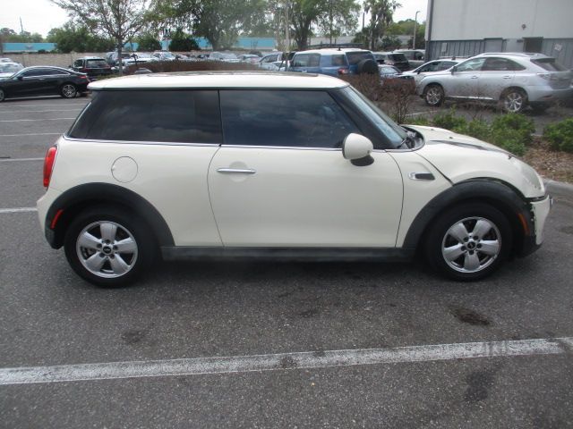 Used 2014 MINI Cooper FWD image 7