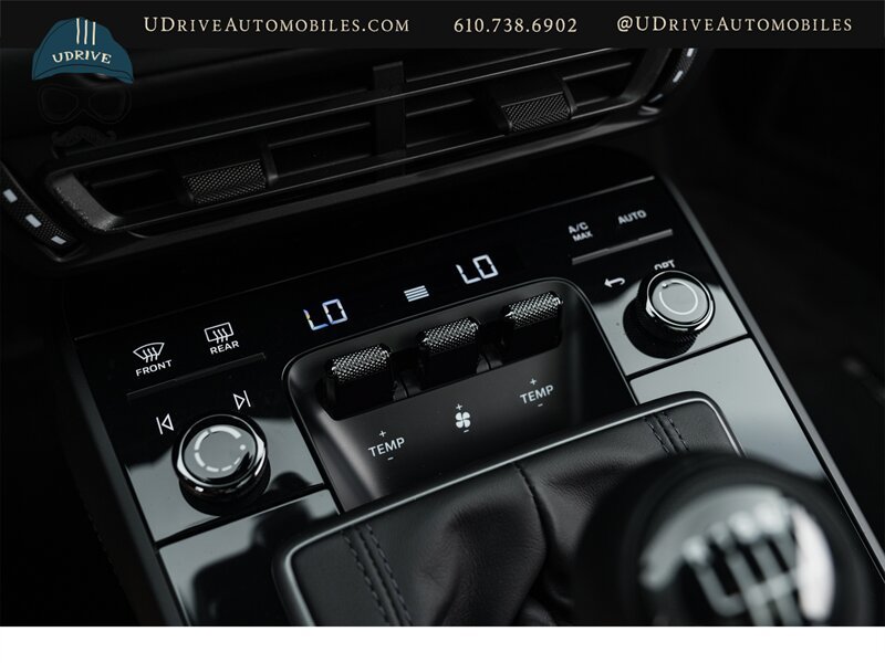 Used 2024 Porsche 911 Carrera T RWD image 40