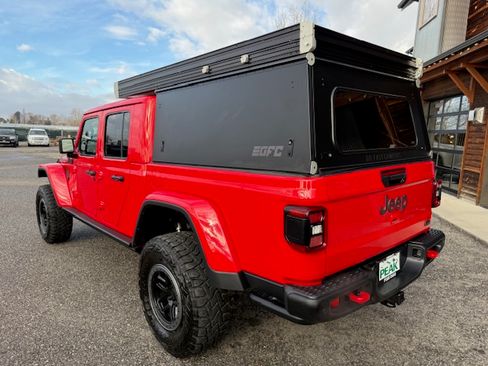 Used 2020 Jeep Gladiator Rubicon image 3