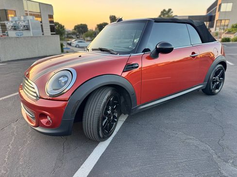 Used 2013 MINI Cooper Convertible FWD image 34