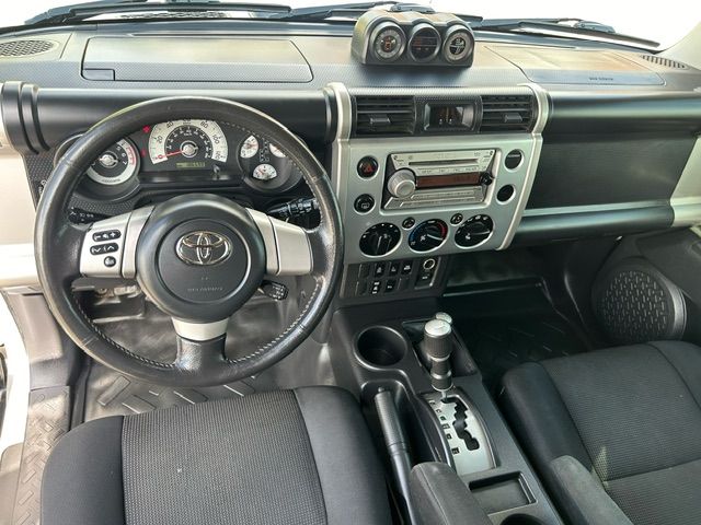 Used 2007 Toyota FJ Cruiser AWD/4WD image 13