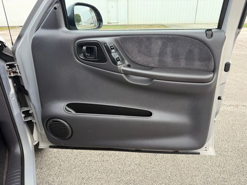 Used 2000 Dodge Dakota Sport RWD image 75