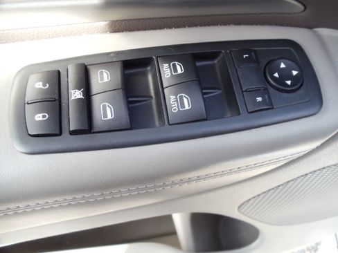 Used 2012 Dodge Durango ST image 18