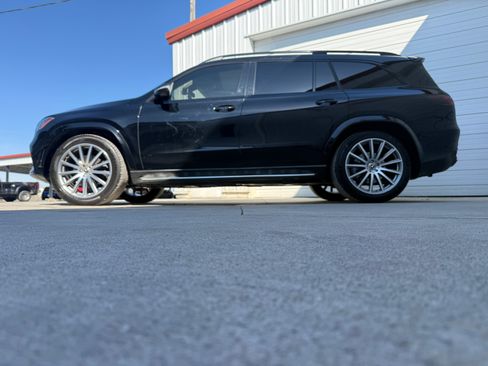 Used 2020 Mercedes-Benz GLS 580 image 3