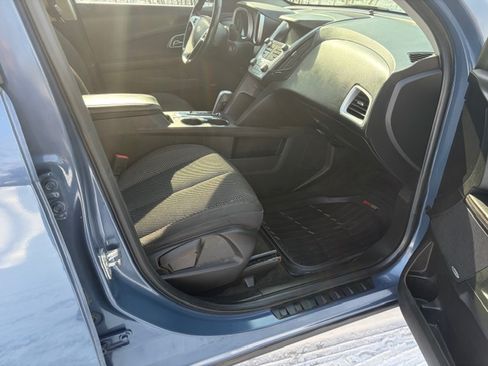 Used 2012 Chevrolet Equinox LT image 9