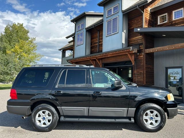 Used 2006 Ford Expedition 4WD XLT image 3