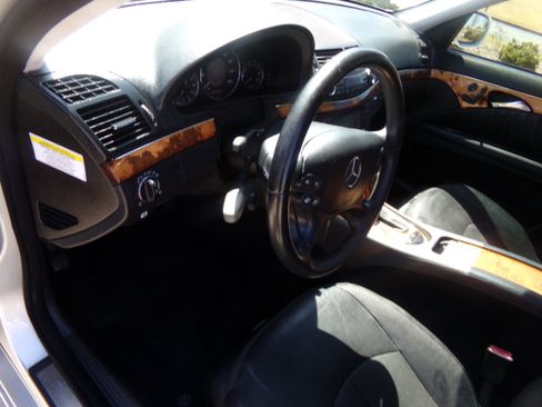 Used 2007 Mercedes-Benz E 550 Sport image 13