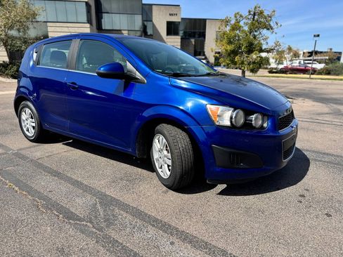 Used 2014 Chevrolet Sonic LT image 2