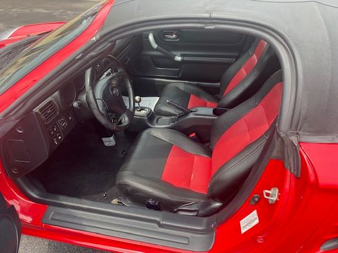 Used 2003 Toyota MR2 Spyder UNAVAIL RWD image 15