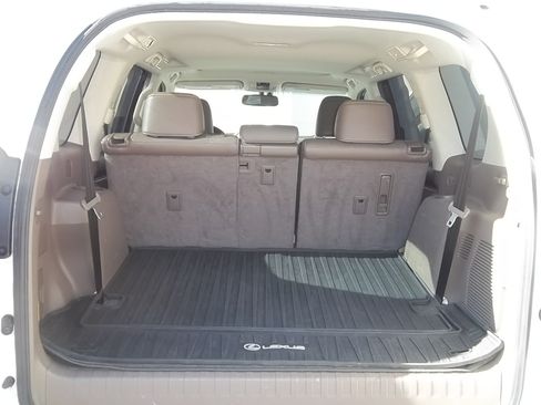 Used 2017 Lexus GX 460 Premium image 11