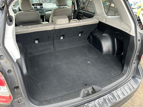 Used 2014 Subaru Forester 2.5i Limited image 7