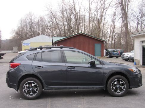 Used 2018 Subaru Crosstrek 2.0i Premium image 8