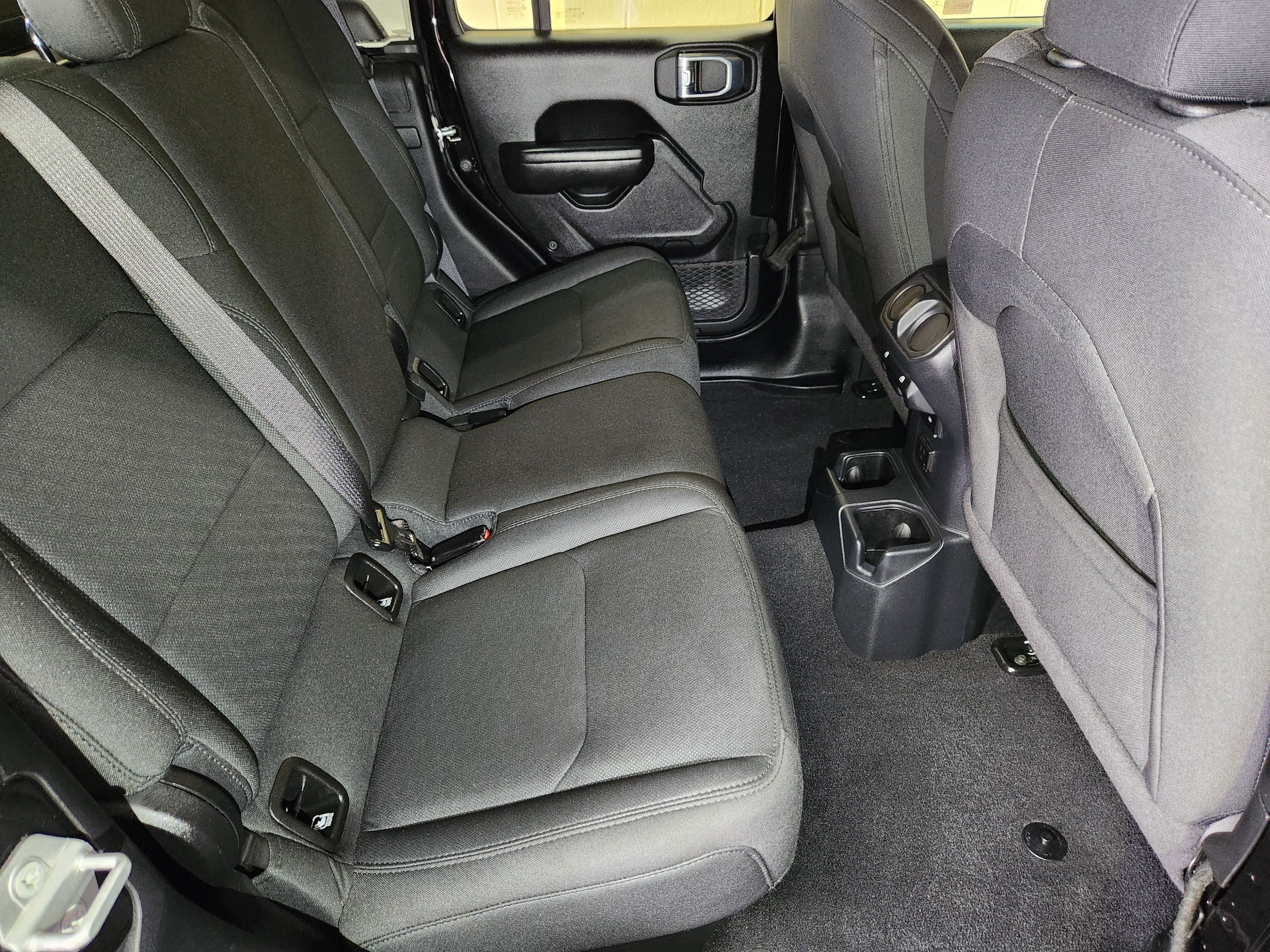 Used 2021 Jeep Gladiator Sport AWD/4WD image 19