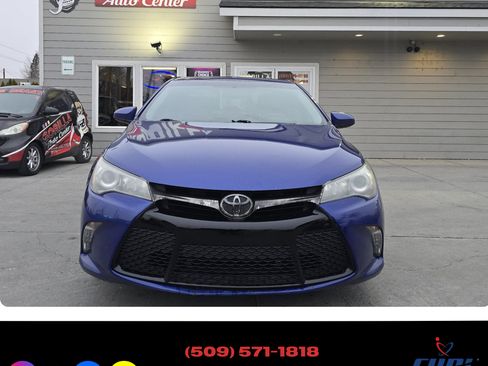 Used 2016 Toyota Camry XSE image 2