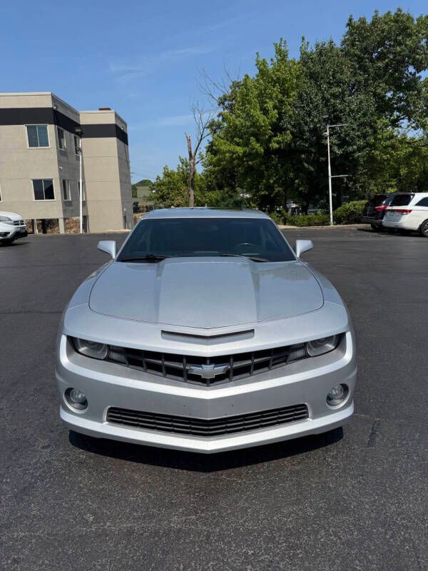 Used 2013 Chevrolet Camaro SS w/ RS Package RWD image 3