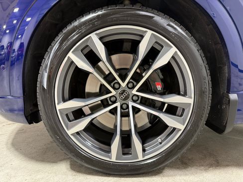 Used 2023 Audi SQ8 Prestige AWD/4WD image 13