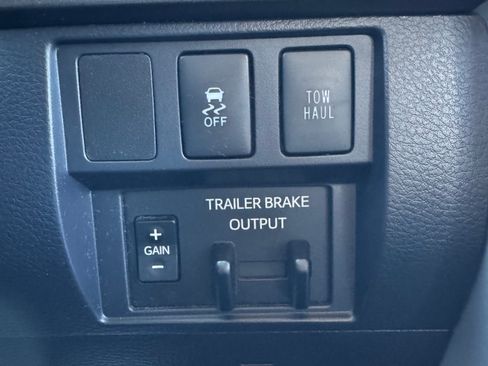 Used 2018 Toyota Tundra SR5 image 43