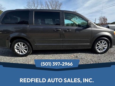 Used 2016 Dodge Grand Caravan SXT image 1