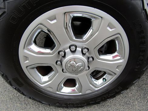 Used 2015 RAM 2500 4x4 Crew Cab Big Horn image 13