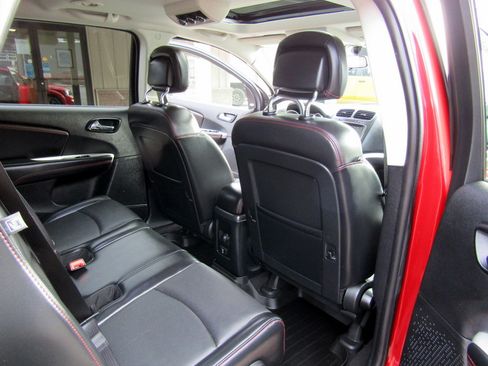 Used 2018 Dodge Journey GT image 25