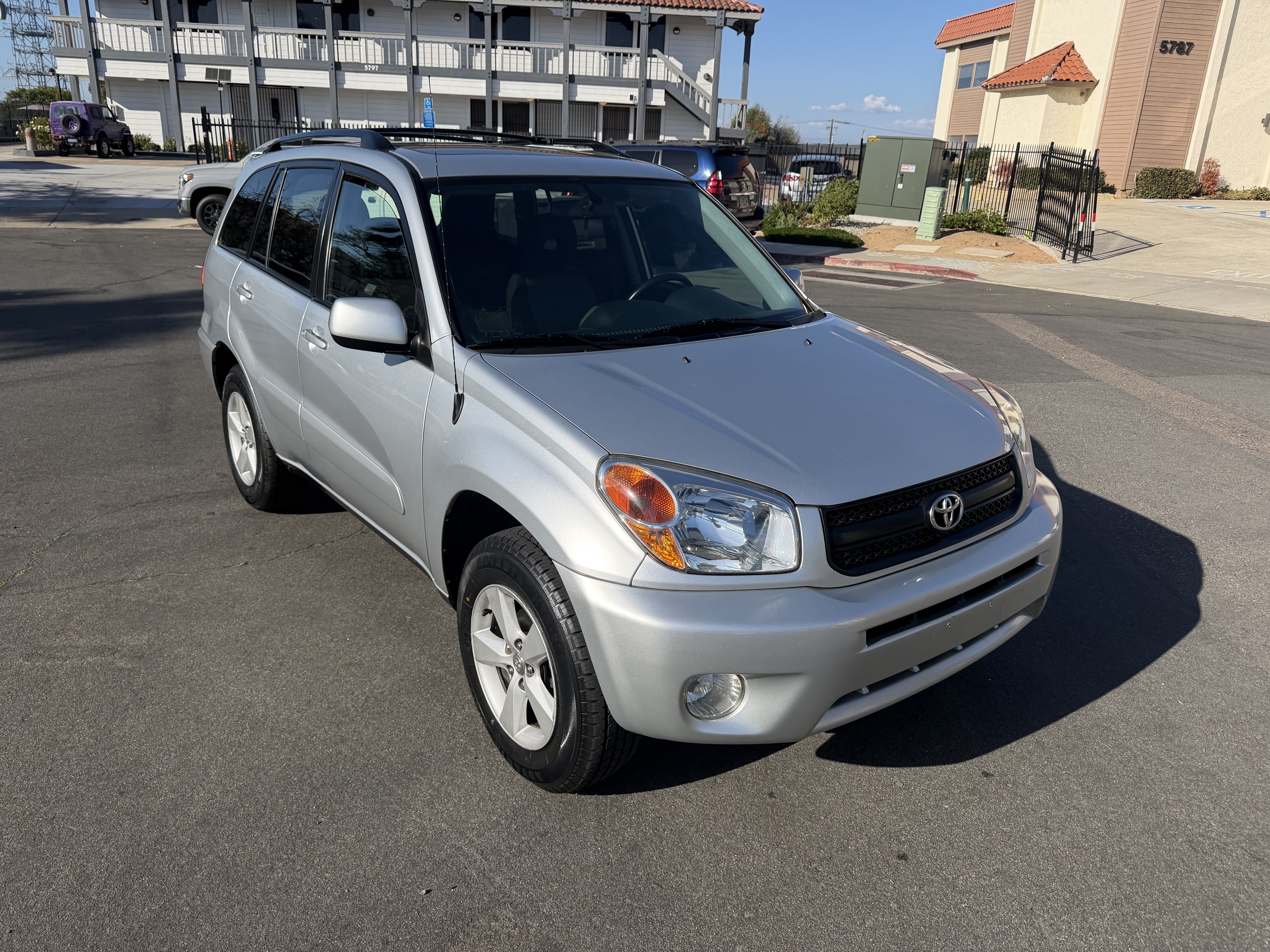 Used 2004 Toyota RAV4 L FWD image 15
