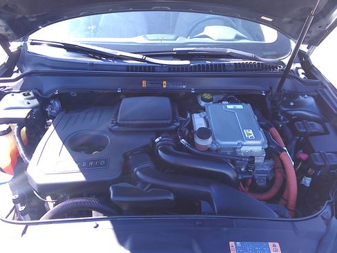 Used 2015 Lincoln MKZ image 42