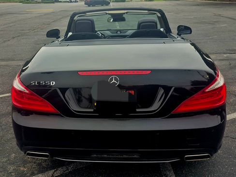 Used 2013 Mercedes-Benz SL 550 image 18