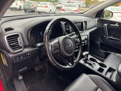 Used 2018 Kia Sportage EX image 7
