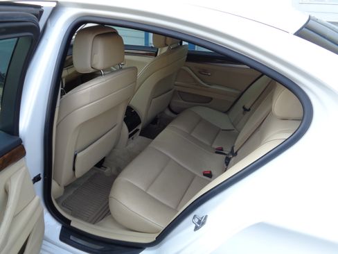 Used 2011 BMW 535i xDrive Sedan AWD/4WD image 5