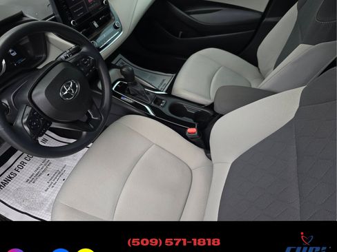 Used 2022 Toyota Corolla LE image 20