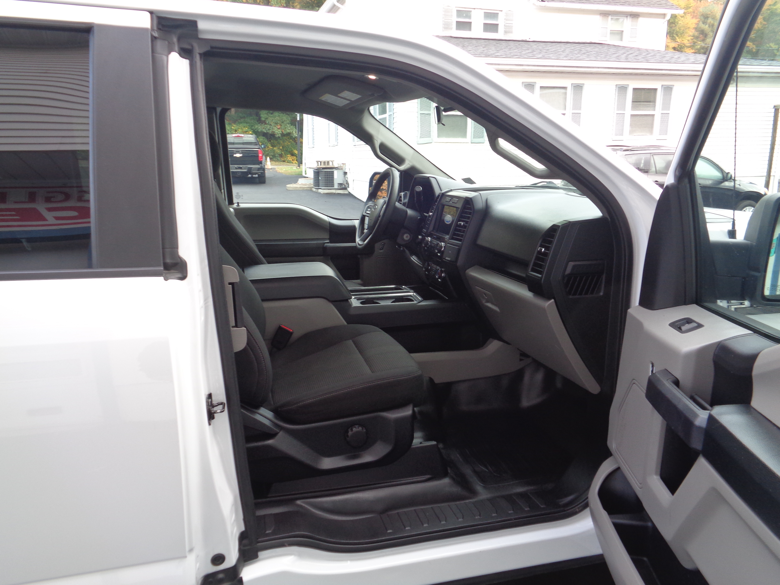 Used 2017 Ford F150 4x4 SuperCab image 7