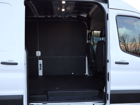 Used 2025 Ford Transit 250 image 14