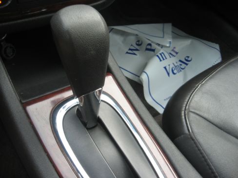 Used 2009 Chevrolet Impala LT w/ 1LT FWD image 12