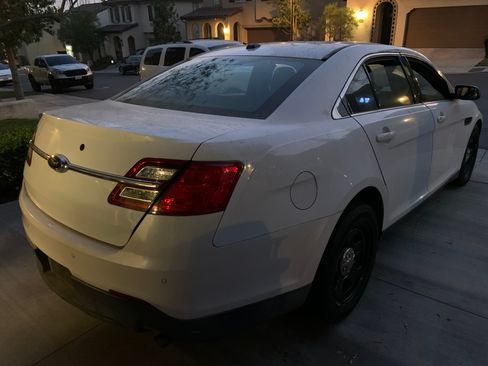 Used 2016 Ford Taurus Police Interceptor FWD image 4