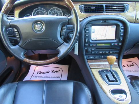 Used 2005 Jaguar S-TYPE 3.0 image 11