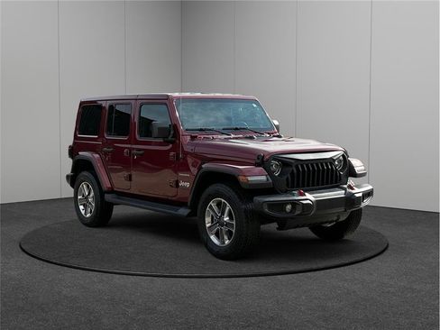 Used 2022 Jeep Wrangler Unlimited Sahara image 1