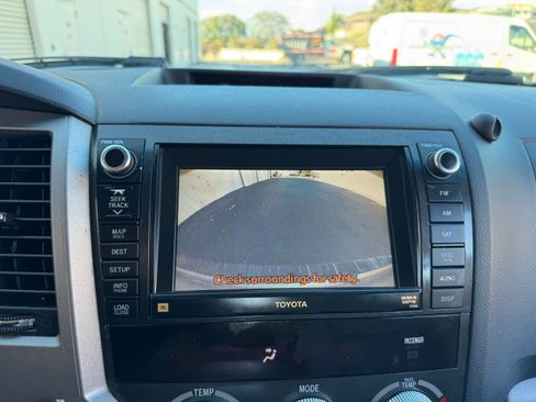 Used 2012 Toyota Sequoia Platinum image 37