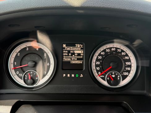 Used 2014 RAM 1500 ST AWD/4WD image 10