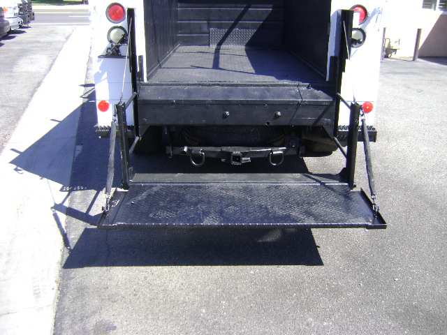 Used 2008 Ford F350 2WD Regular Cab Super Duty image 9