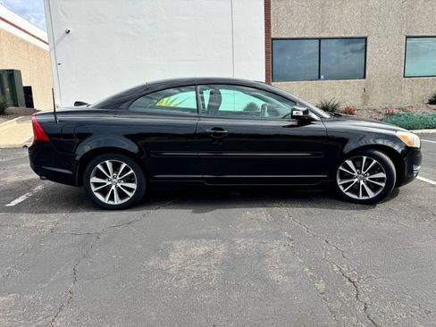 Used 2011 Volvo C70 T5 image 2
