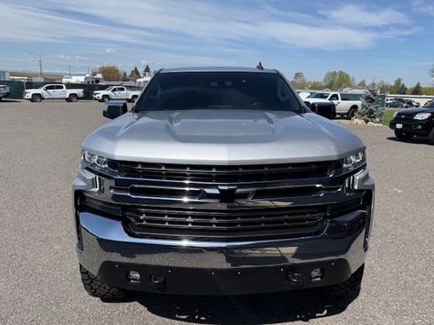 Used 2020 Chevrolet Silverado 1500 4x4 Crew Cab LT image 9