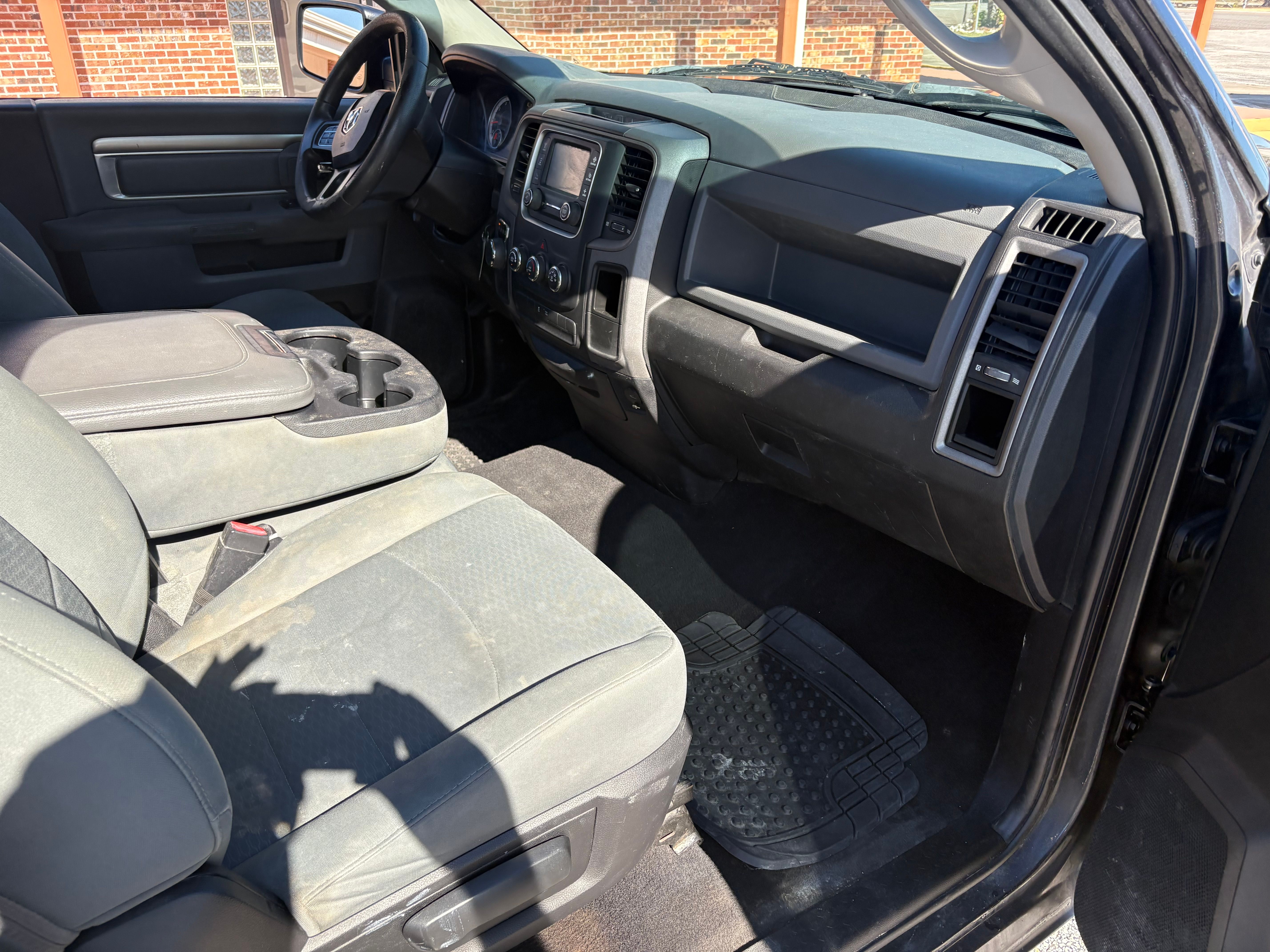 Used 2016 RAM 1500 Express RWD image 7